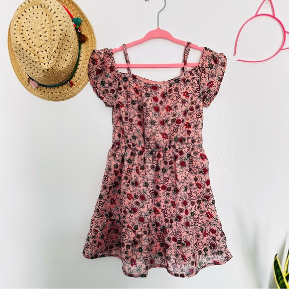 ๐๐๐Bundle of girlโs 3 dresses size 4, used in perfect condition - Picture 10 of 17